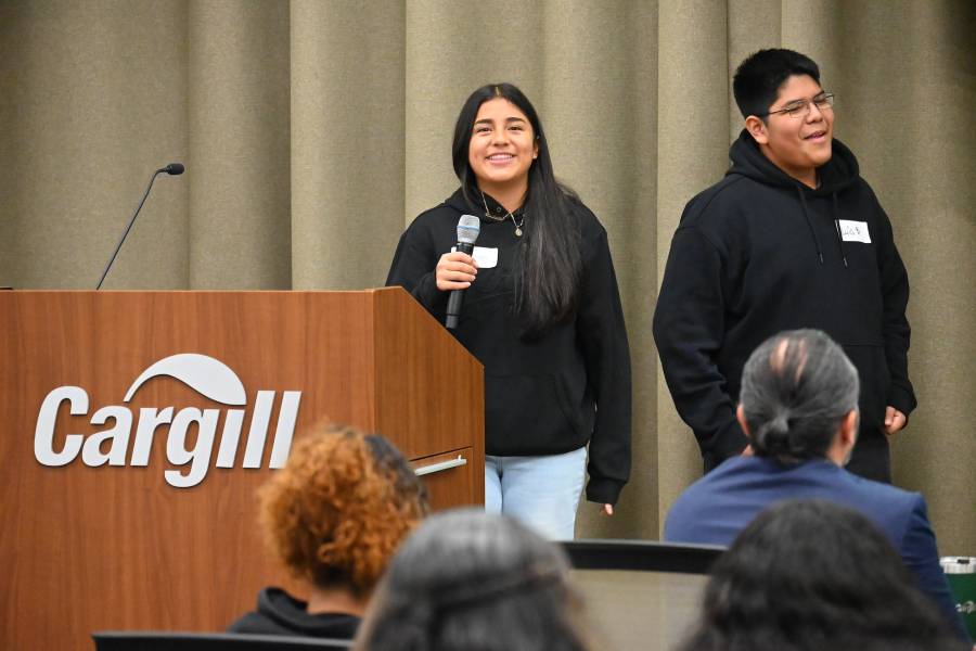 Two students from Washington Tech present at Cargill HQ for our 3DE Culminating Event in November 2024